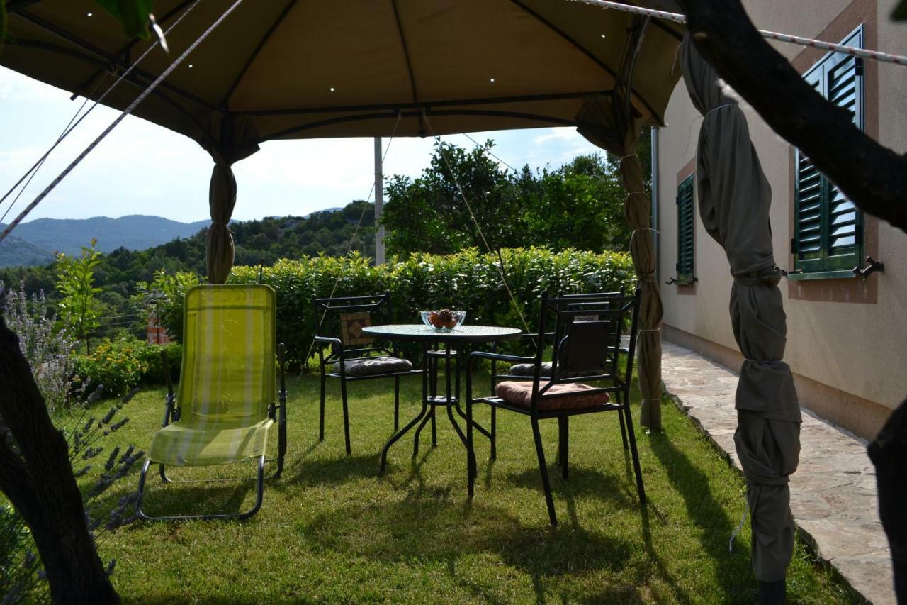 Apartment Cvijanovic Ploce  Bagian luar foto